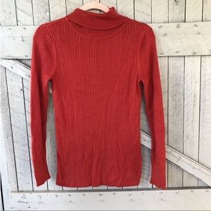 41 Hawthorn Orange Top